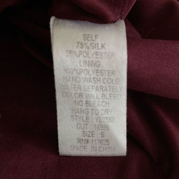 Ya Los Angeles Small Dress Graphic Purple V Neck Ruffle Short Sleeve Fit Flare - Picture 10 of 10